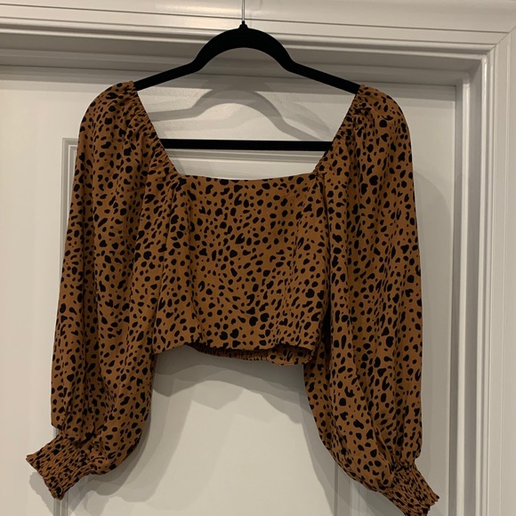 None Tops - Leopard Print Women's Top smocked back  long sleeve s/ m. No brand